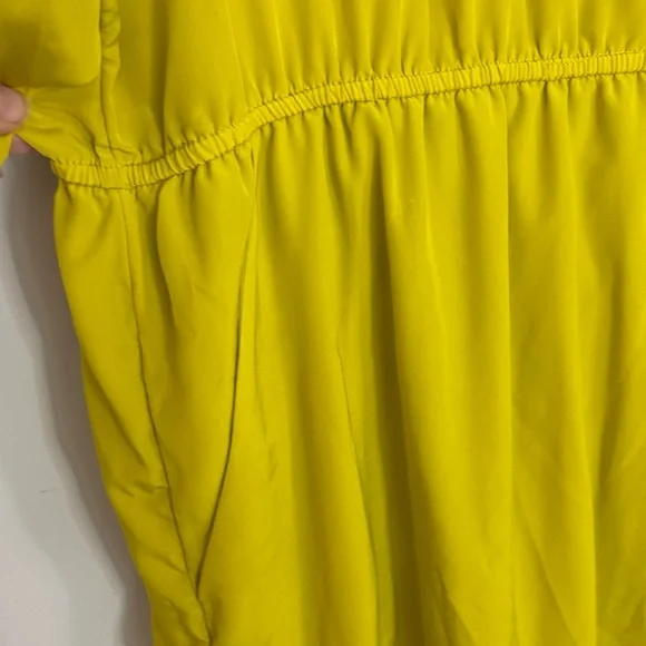 Old Navy Sunny Yellow Blouse - Picture 4 of 5